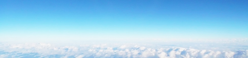 青空と雲海の画像